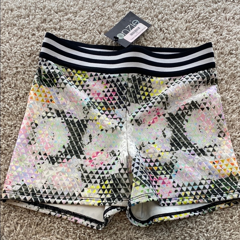Onzie Yoga Elastic Short. BNWT. S/M - Picture 2 of 6